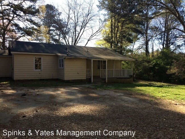 Building Photo - 3 br, 1 bath House - 295 Youngs Mill Rd