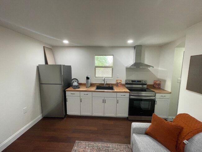 The Dayton - The Dayton House