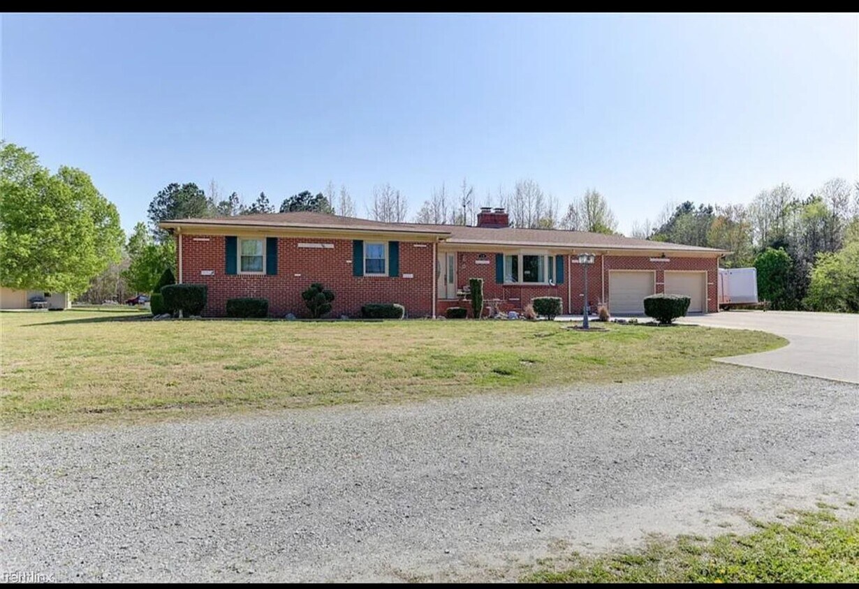 6367 Everets Rd, Suffolk, VA 23434 House Rental in Suffolk, VA