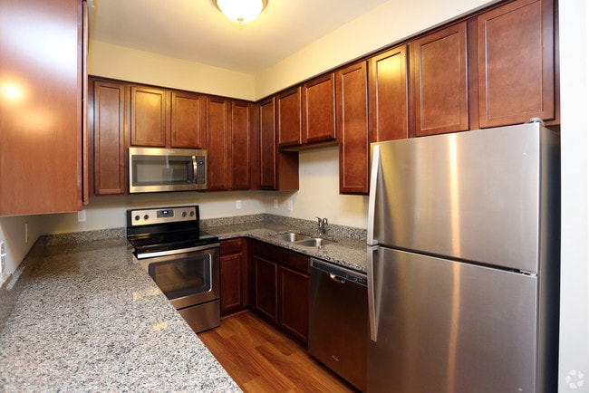 Photo - Mill's Crossing Apartments