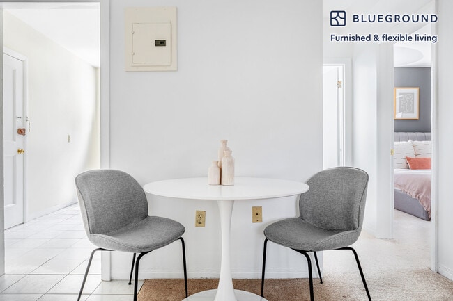 Building Photo - 45 Green St