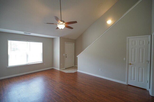 Foto del edificio - 2788 Westbrook Ct