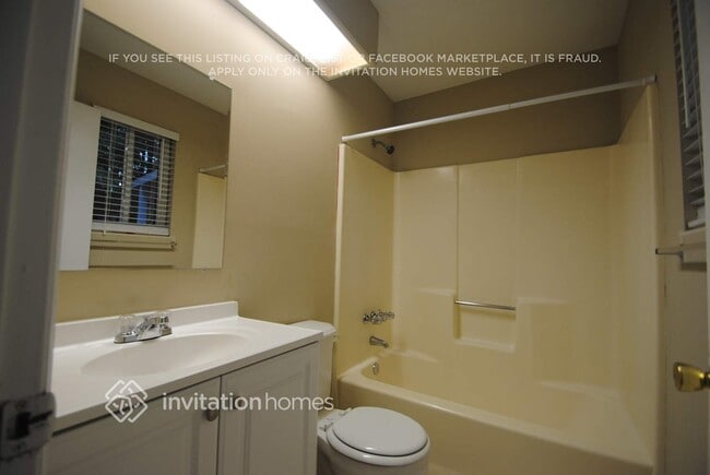 Foto del edificio - 705 Old Manor Rd NW