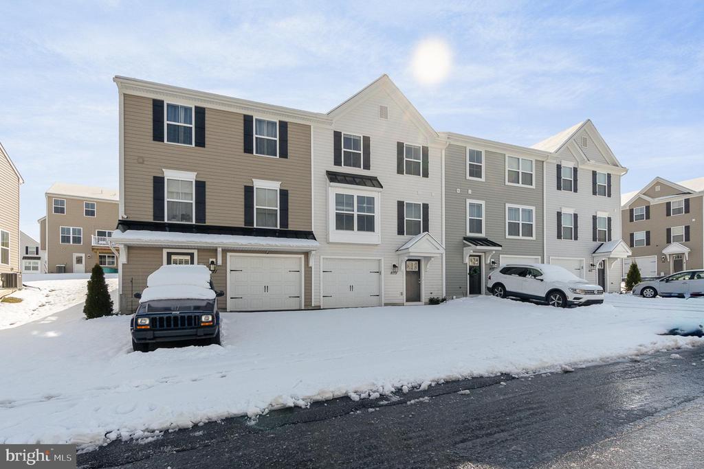 8119 Kelly Dr, West Hanover Township, PA 17112 Townhome Rentals in West Hanover Township PA