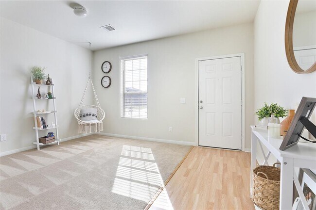 Foto del edificio - 927 Coffee Mill Creek Ln
