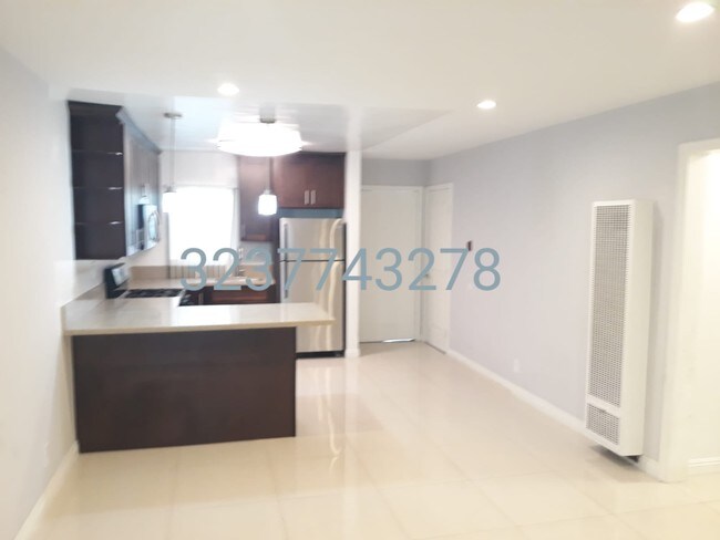 Building Photo - 3100 Bellevue Ave