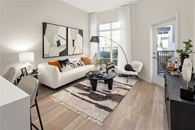 Foto del edificio - 5256 International Dr