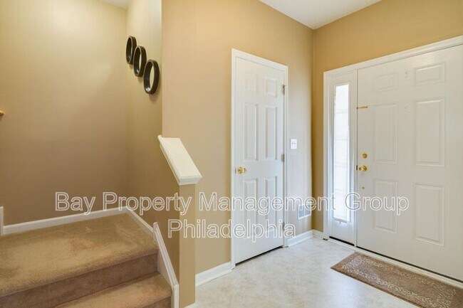 Building Photo - 2021 Capri Dr