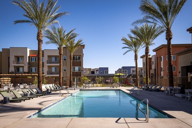 Building Photo - Estrella Springs at Canyon Trails