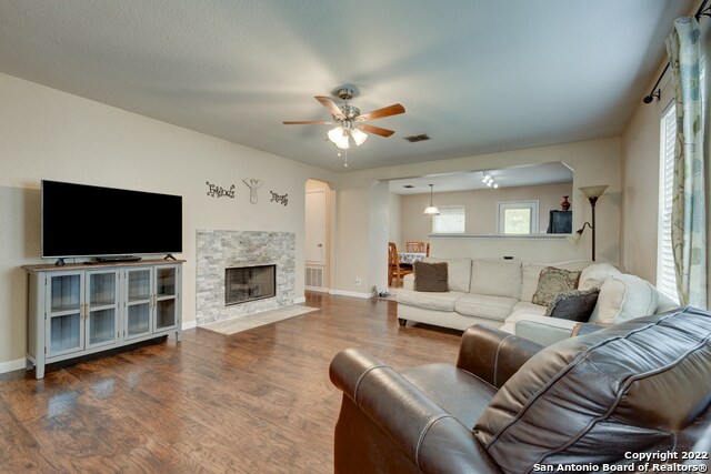 Foto del edificio - 12003 Ranchwell Cove