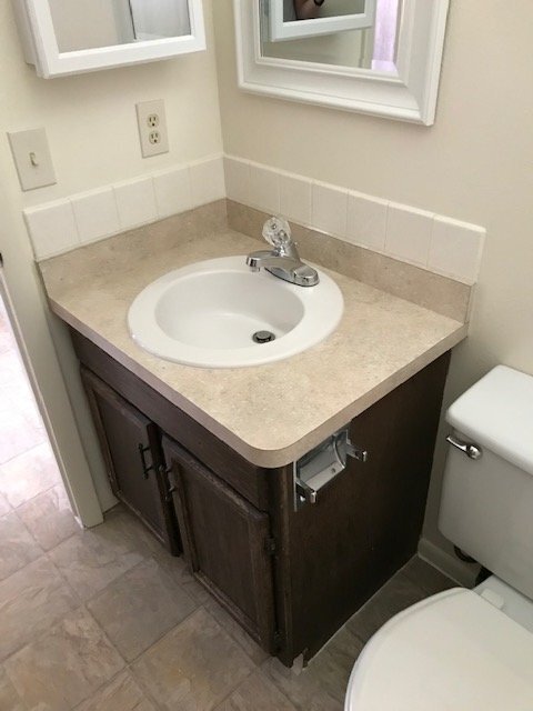 Building Photo - Englewood Ranch-Style 1/2 Brick Duplex (30DE)