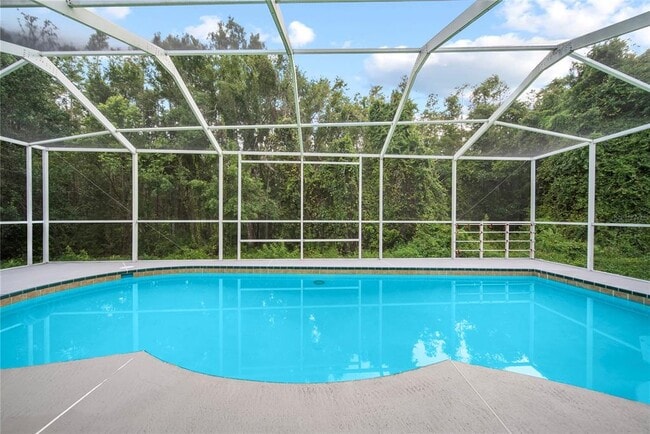 Foto del edificio - 18214 Stillwell Ln
