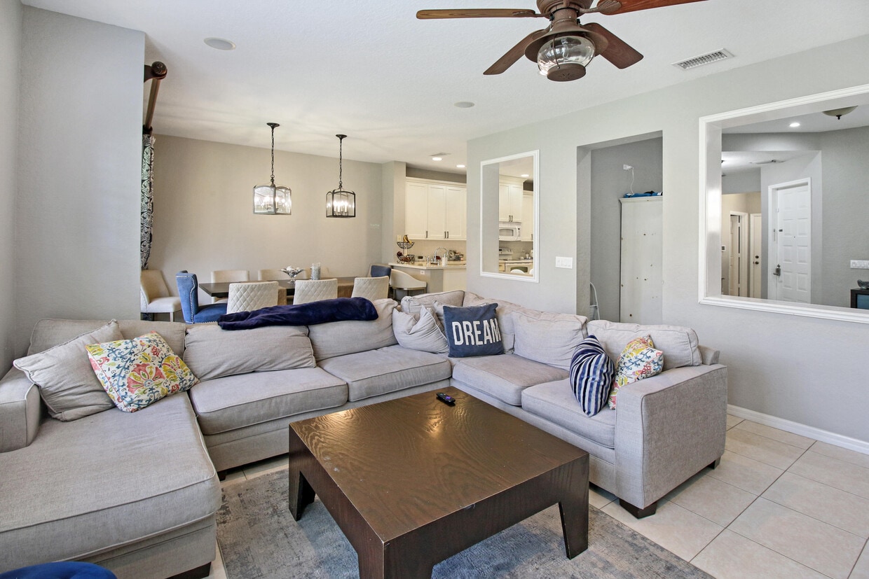 Foto principal - 5762 NW 119th Dr