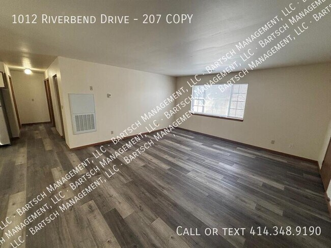 Building Photo - 1012 Riverbend Dr