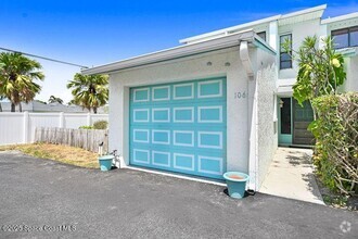 Building Photo - 1310 S Miramar Ave