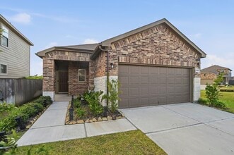 Building Photo - 16306 Fontana Ct