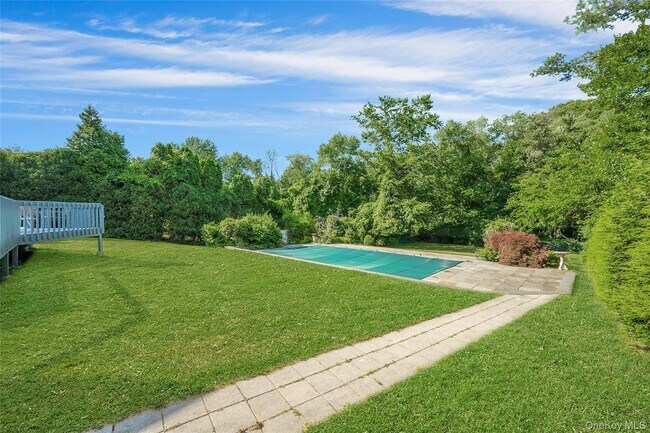 Foto del edificio - 2 Meadowwood Ln