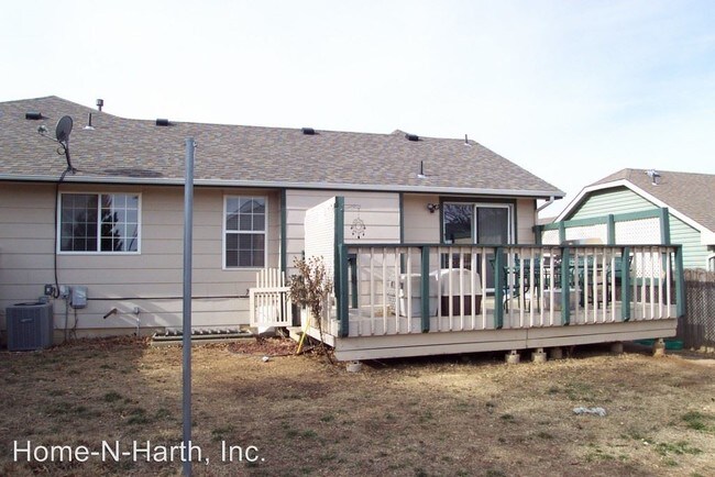 Building Photo - 4 br, 2 bath House - 1120 Sunset
