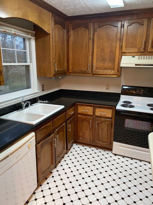 Foto del edificio - Townhome Available @ Sweetwater Condos!