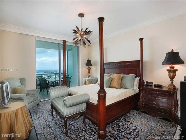 Foto del edificio - 900 Biscayne Blvd
