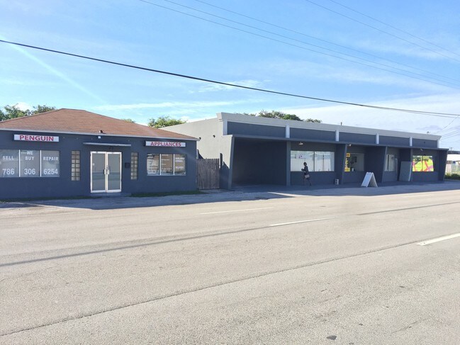 Building Photo - 121 N Dixie Hwy