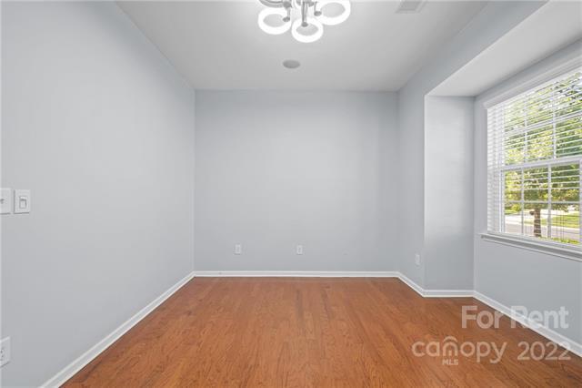 Building Photo - 8102 Kelburn Ln