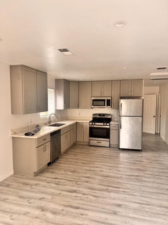 Building Photo - 5105 Bellvale Ave