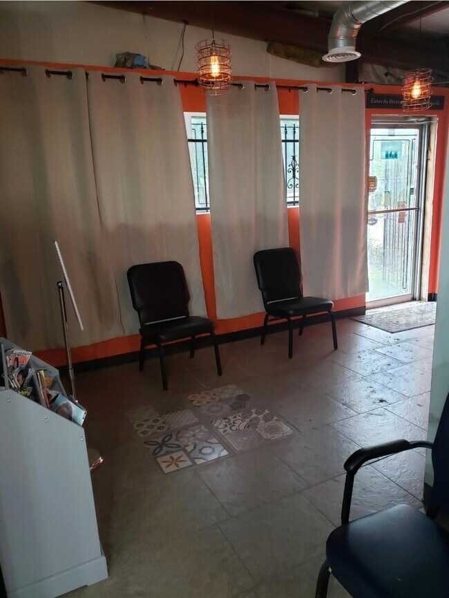 Foto del edificio - 3125 Rosalie St