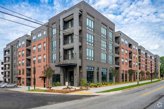 Building Photo - Solis Hapeville
