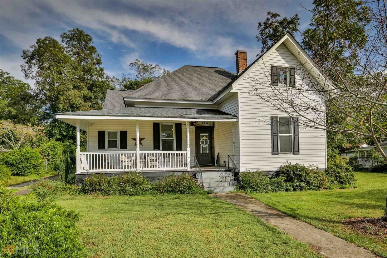 233 Alcovy St, Monroe, GA 30655 House Rental in Monroe, GA