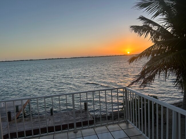 Building Photo - 757 La Fitte Rd