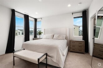 Building Photo - 146 Fable