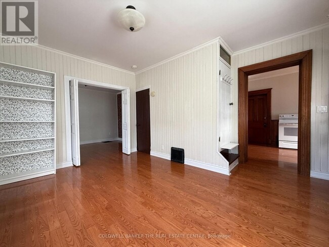 Building Photo - 415 Davis Dr