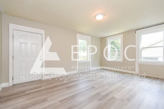 Building Photo - 2512 Stockton St