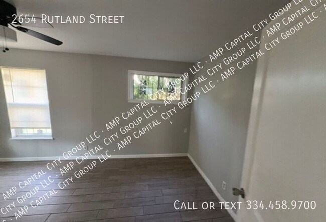 Foto del edificio - 2654 Rutland St