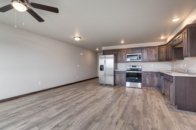 Building Photo - 1307 Westwood Cir