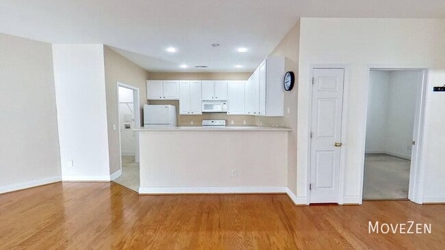 Foto del edificio - 1539 Honeybee Ln