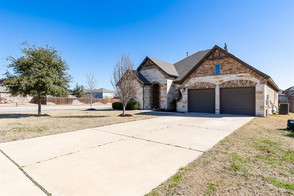 Primary Photo - 6901 Leonardo Dr