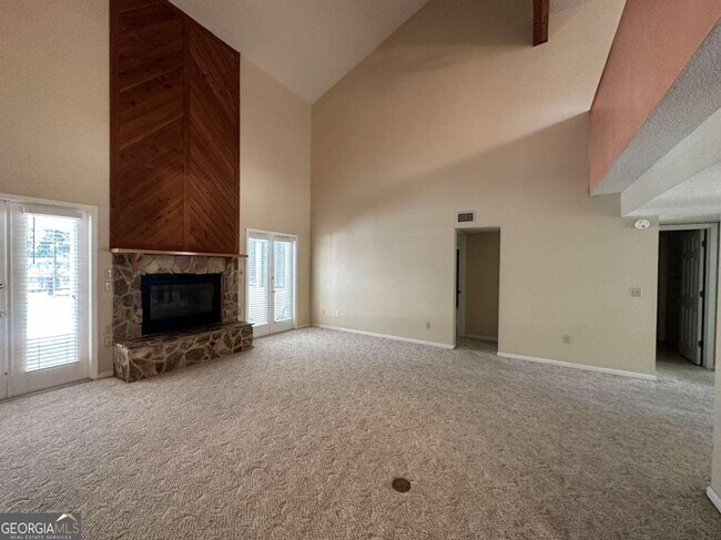 Building Photo - 802 Devon Dr