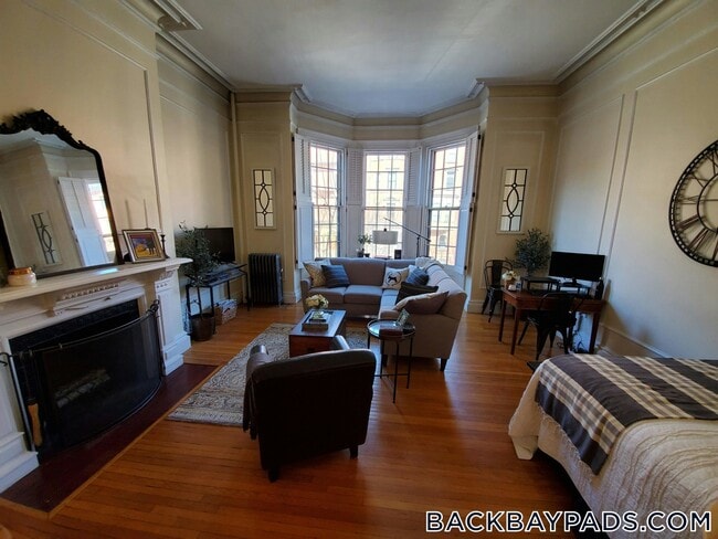 Foto del edificio - 235 Beacon St