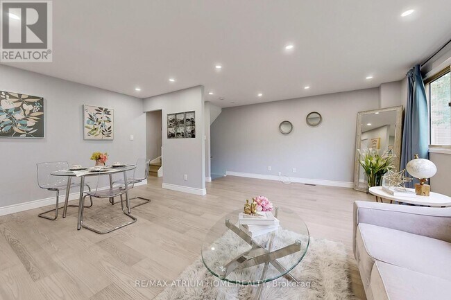 Photo du bâtiment - 10 Townsend Rd