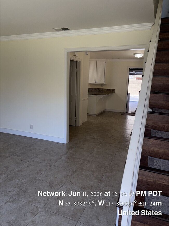 Foto del edificio - Two bed 1.5 bath townhome available now.