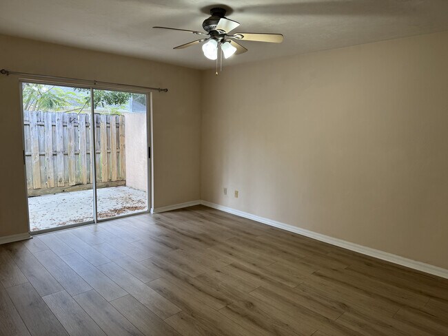 Foto del edificio - 12303 Londonderry Ln