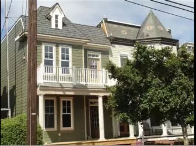 Building Photo - 1510 W Leigh St