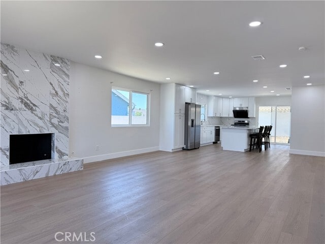 Building Photo - 12650 Cypress Ave