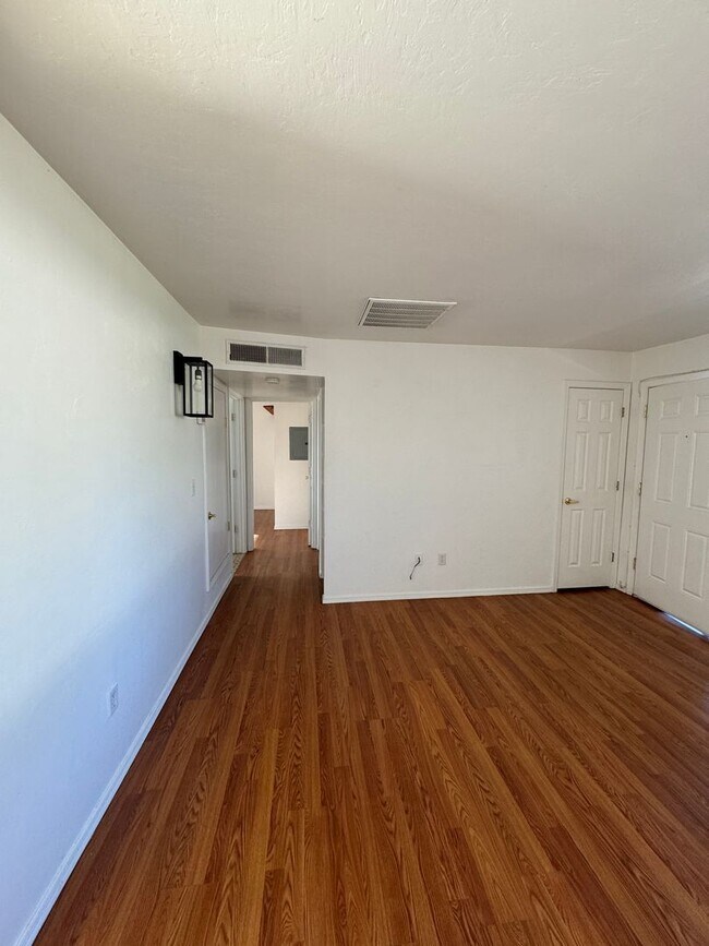 Foto del edificio - Charming 2 bedroom 1 bath