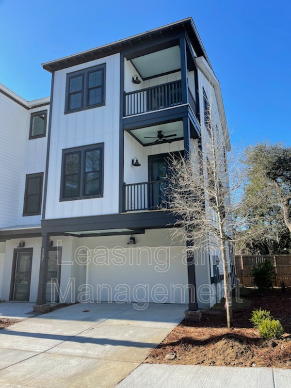 Building Photo - 1207 Gatch Ct