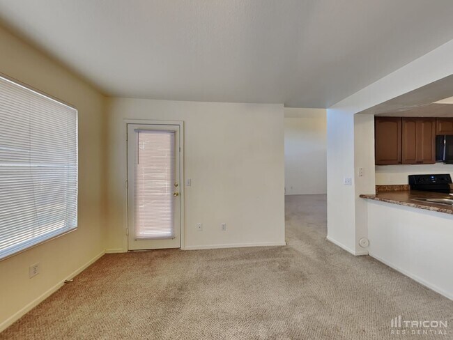 Building Photo - 4911 W Tonto Rd