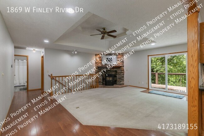 Building Photo - 1869 W Finley River Dr