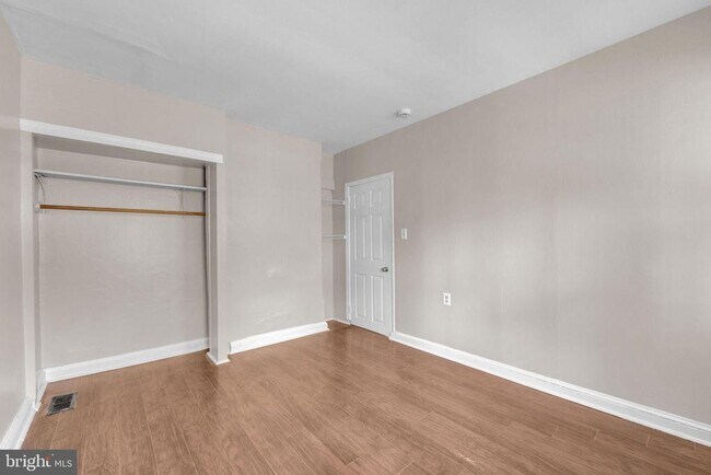 Foto del edificio - 315 Burlington Ave